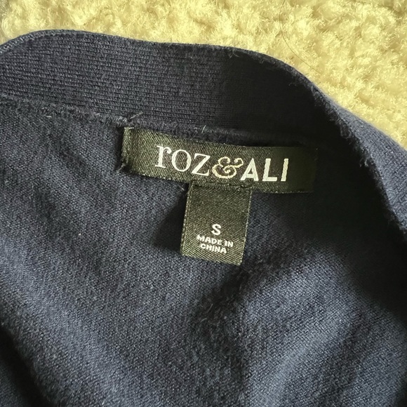 Roz&Ali Lightweight Sweater - Picture 1 of 2